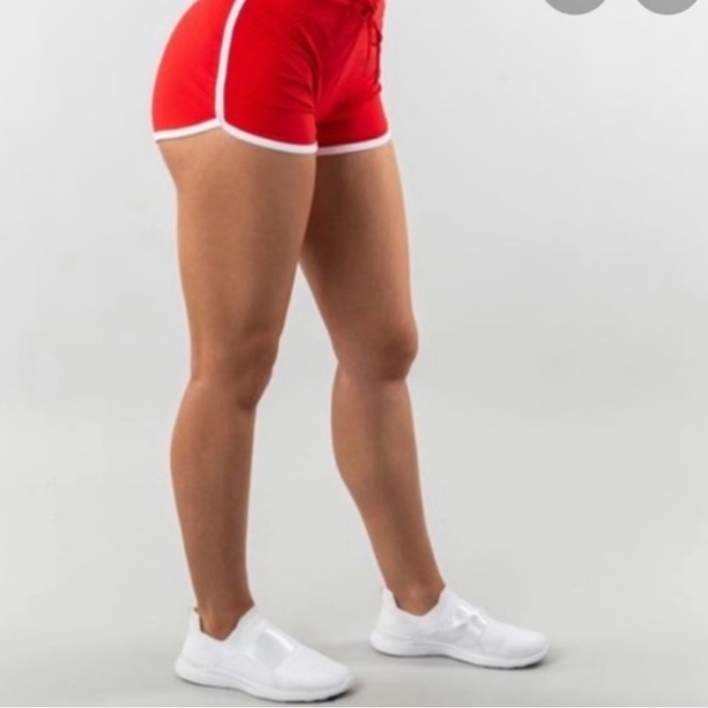 Alphalete red curve shorts xs